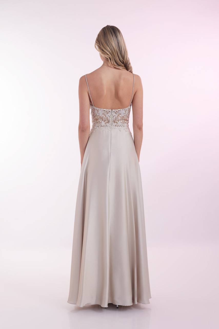Laona CHARMING BEAUTY DRESS Besticktes Maxikleid mit V-Ausschnitt und Tüll-Einsatz 50% Rabatt mit kostenlosem Versand