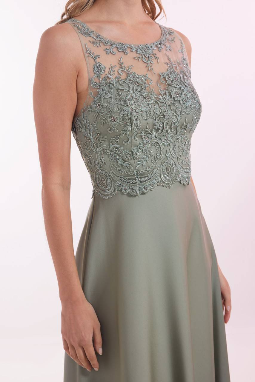 Laona SLEEK PRINCESS DRESS Besticktes Maxikleid aus Satin Begrenzt auf 3 Tage