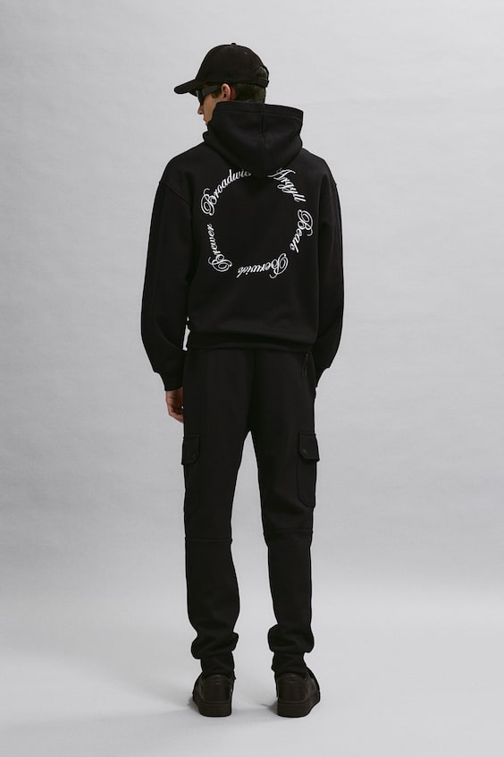 HM Bedruckter Hoodie in Oversized Fit Riesige Ersparnisse