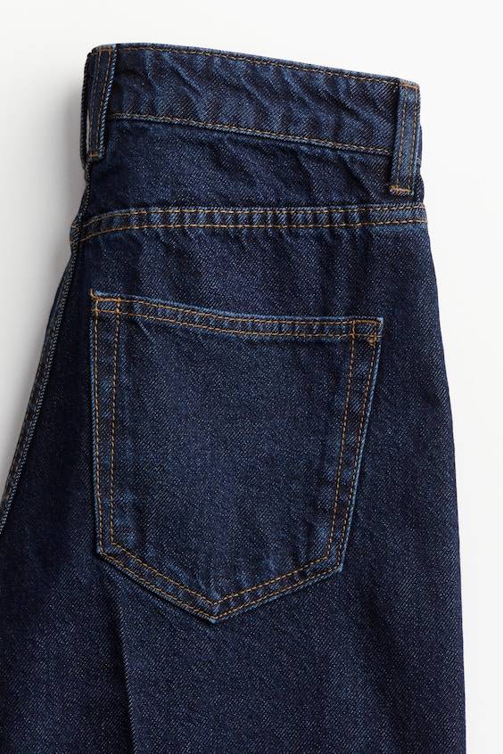 HM Schmal zulaufende Jeans Bügelfalten Rabatte dieses Monats