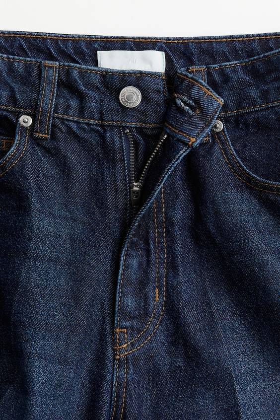 HM Schmal zulaufende Jeans Bügelfalten Rabatte dieses Monats