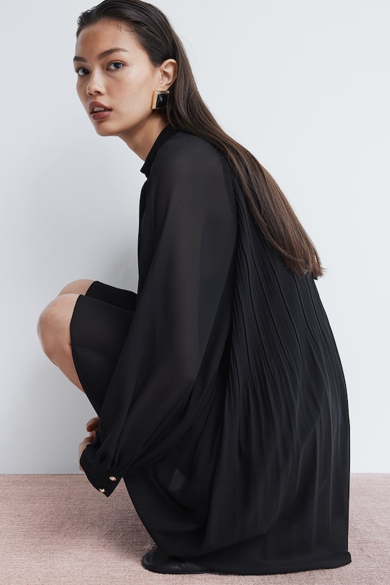 HM Plissiertes Kleid mit Bindekragen Saisonschlussverkauf