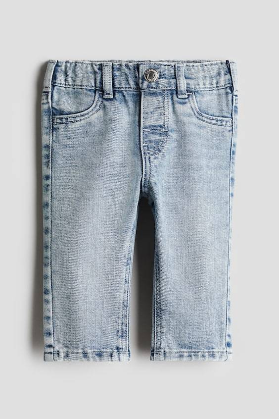 HM Jeans mit herzförmigen Taschen Exklusive Angebote