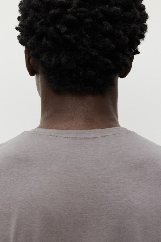 HM T-Shirt in Slim Fit Cyber Monday