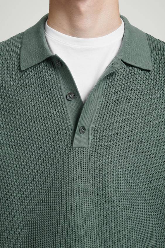 HM STRUKTURIERTES POLOSHIRT AUS STRICK 50% Rabatt mit kostenlosem Versand