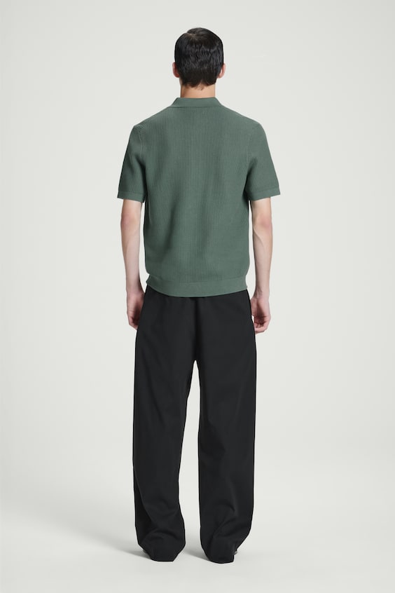 HM STRUKTURIERTES POLOSHIRT AUS STRICK 50% Rabatt mit kostenlosem Versand