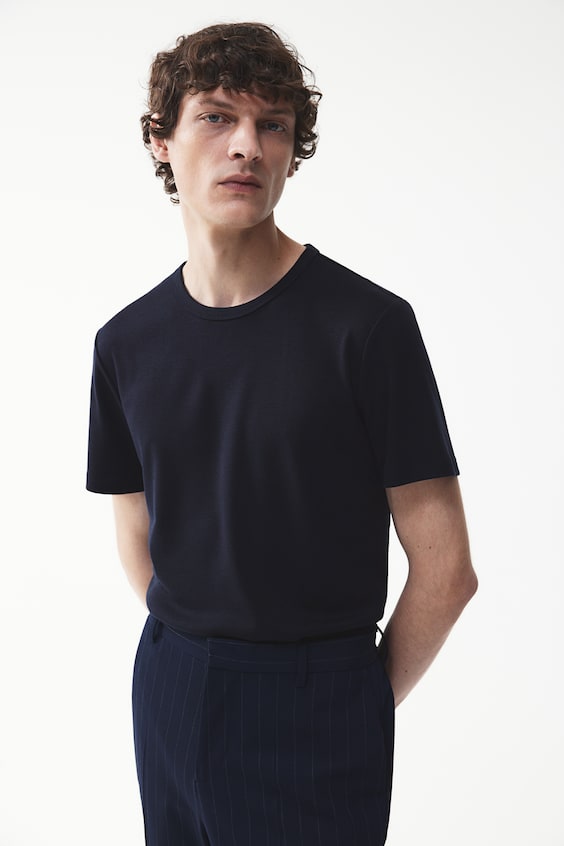 HM T-Shirt in Slim Fit Bis zu 50% Rabatt
