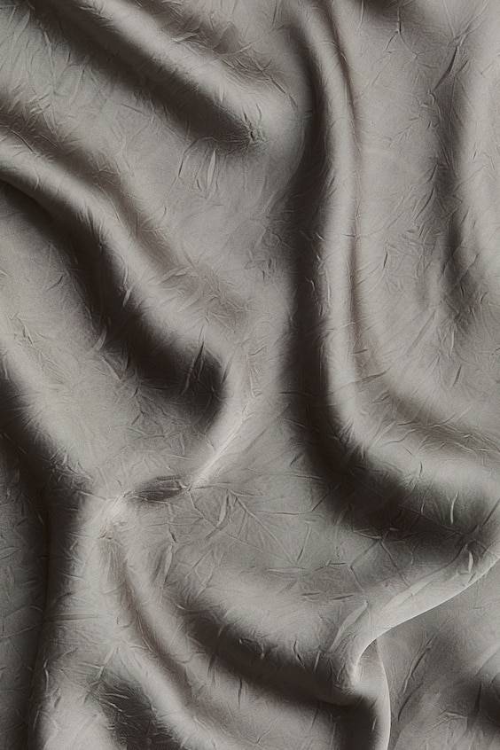 HM Maxirock aus gecrinkeltem Satin Räumungsverkauf