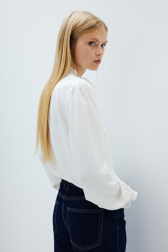 HM Bluse mit Volants Letzter Tag