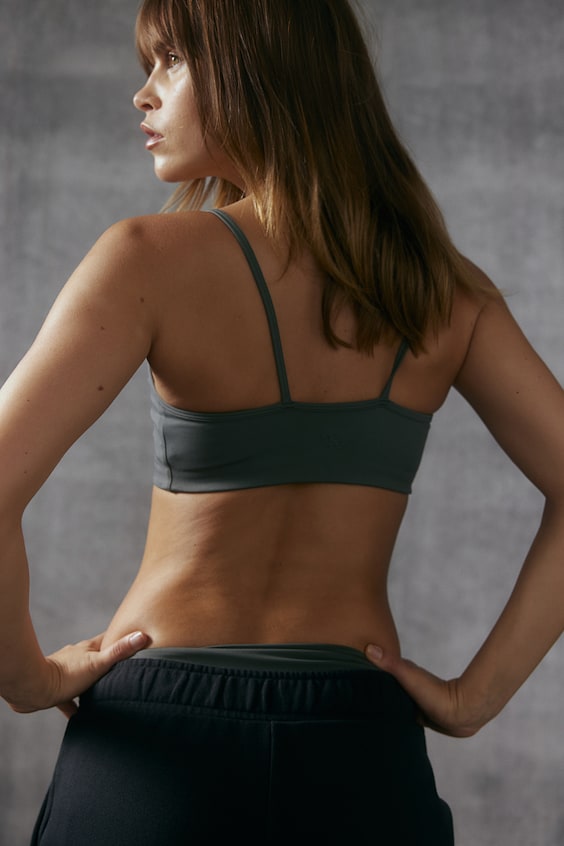HM Sport-BH aus DryMove™ Light Support Valentinstagsangebot