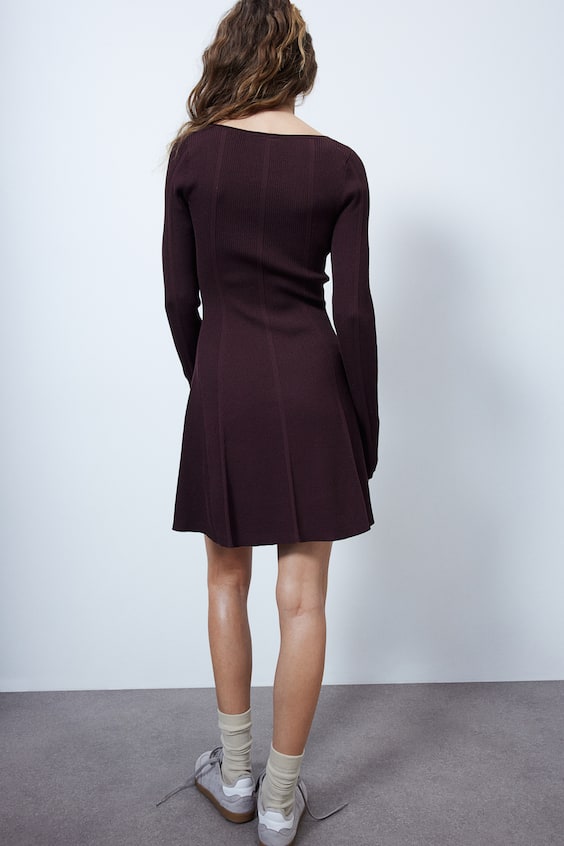 HM Flared-skirt rib-knit mini dress Zeitlich begrenztes Angebot