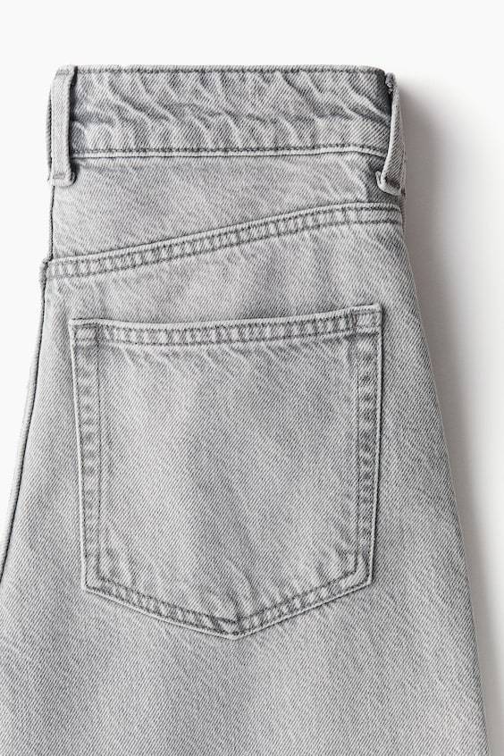 HM Weite Jeans Nur noch ein Tag übrig