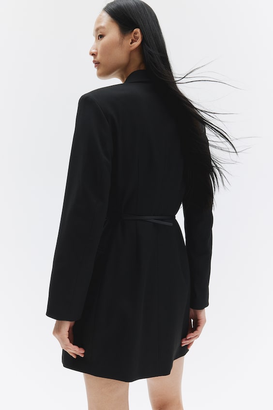 HM Blazerkleid mit Gürtel Blitzangebot