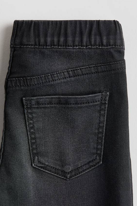 HM Wide Fit Jeans Vierteljährliche Förderung