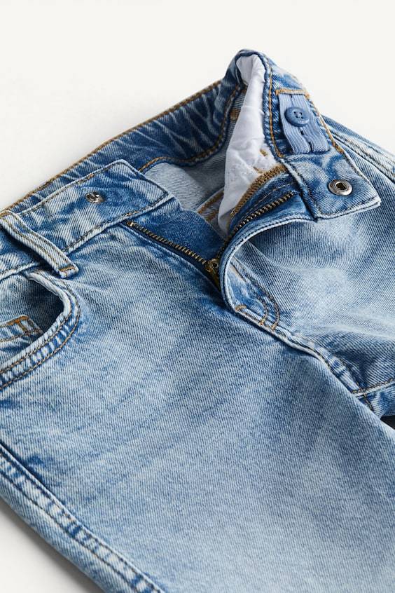 HM Relaxed Tapered Fit Jeans Lagerräumung