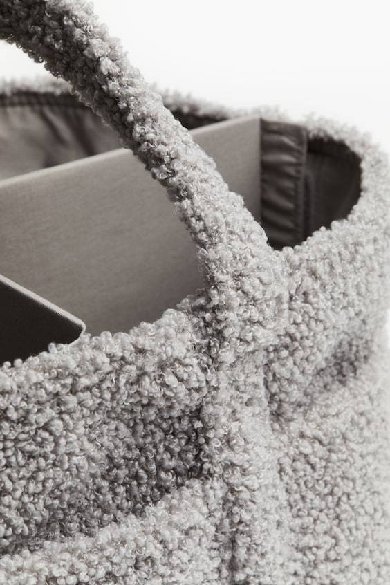 HM Wickeltasche aus Teddyfleece Sonderangebot