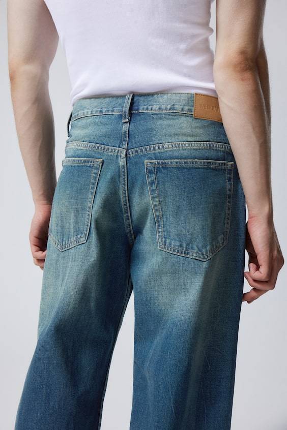 HM Lockere Jeans Sphere mit tief sitzendem Bund Angebote