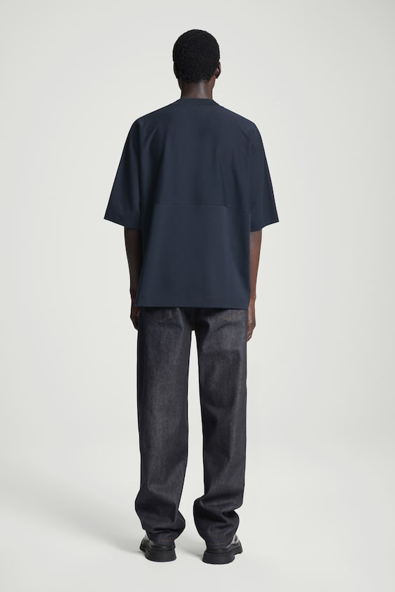 HM GEWICHTIGES OVERSIZED-T-SHIRT MIT KRAGEN Valentinstagsangebot