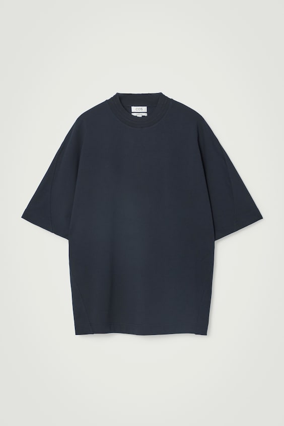 HM GEWICHTIGES OVERSIZED-T-SHIRT MIT KRAGEN Valentinstagsangebot