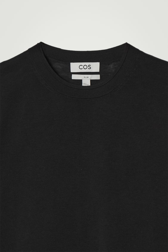 HM SCHMAL GESCHNITTENES STRICK-T-SHIRT AUS SEIDE Lagerräumung