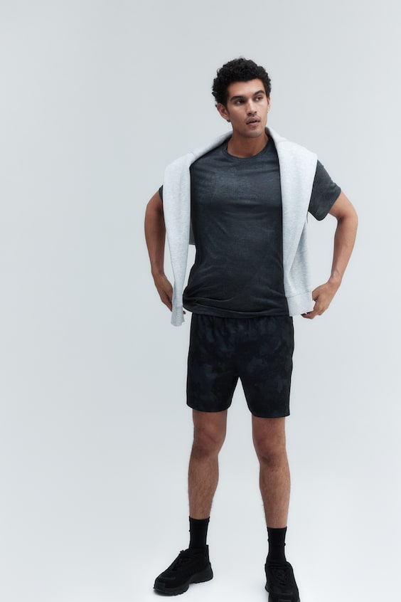 HM DryMove™ Sportshirt Cyber Monday