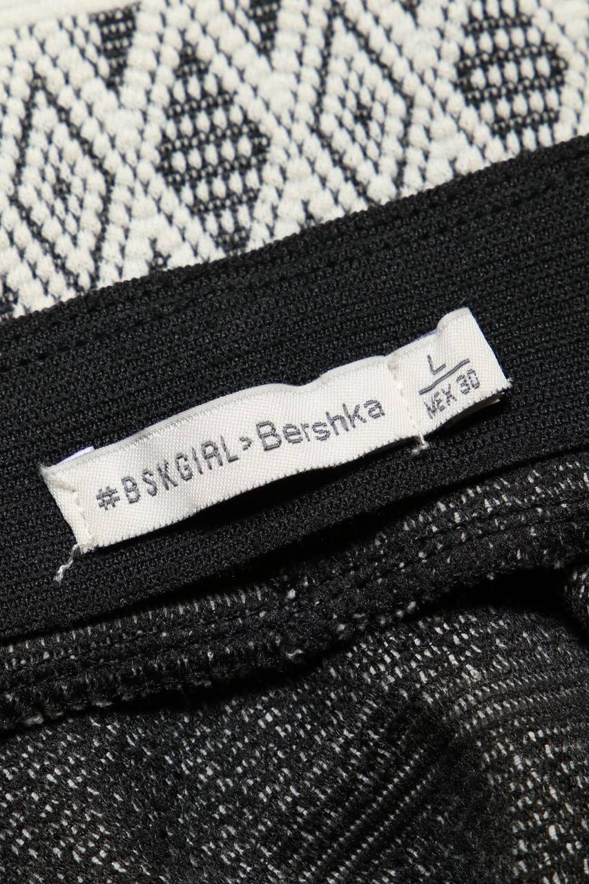 Carou Bershka Minirock mit geometrischem Muster Günstig kaufen