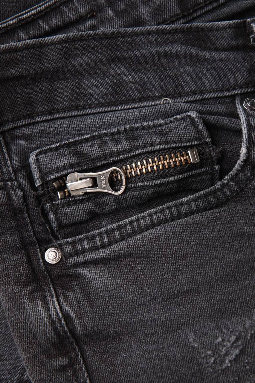 Carou Blend She Destroyed Skinny-Jeans mit Logo-Badge Letzte 3 Tage