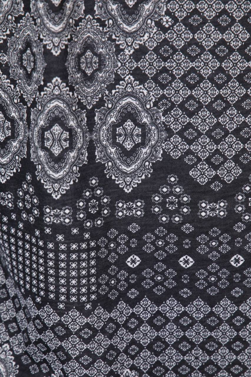 Carou Ohne Label Top mit floralem Muster Sonderangebot