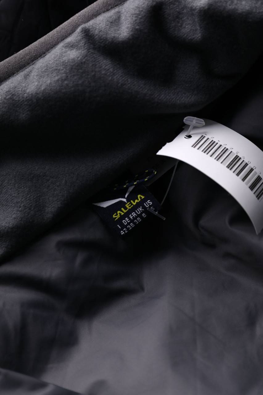 Carou SALEWA wattierte Jacke mit Logo-Stickerei Top Angebot