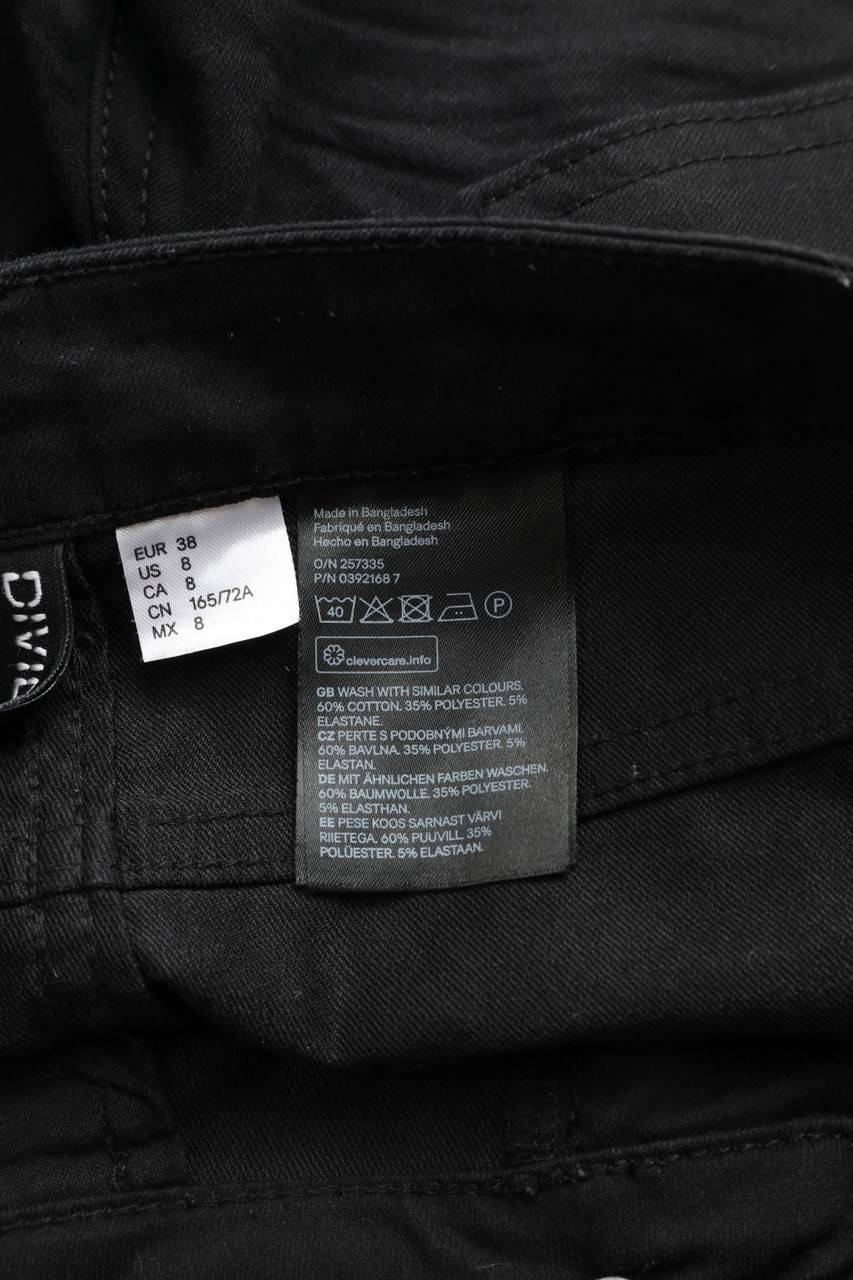 Carou H&M DIVIDED Jeans-Shorts Rabatt