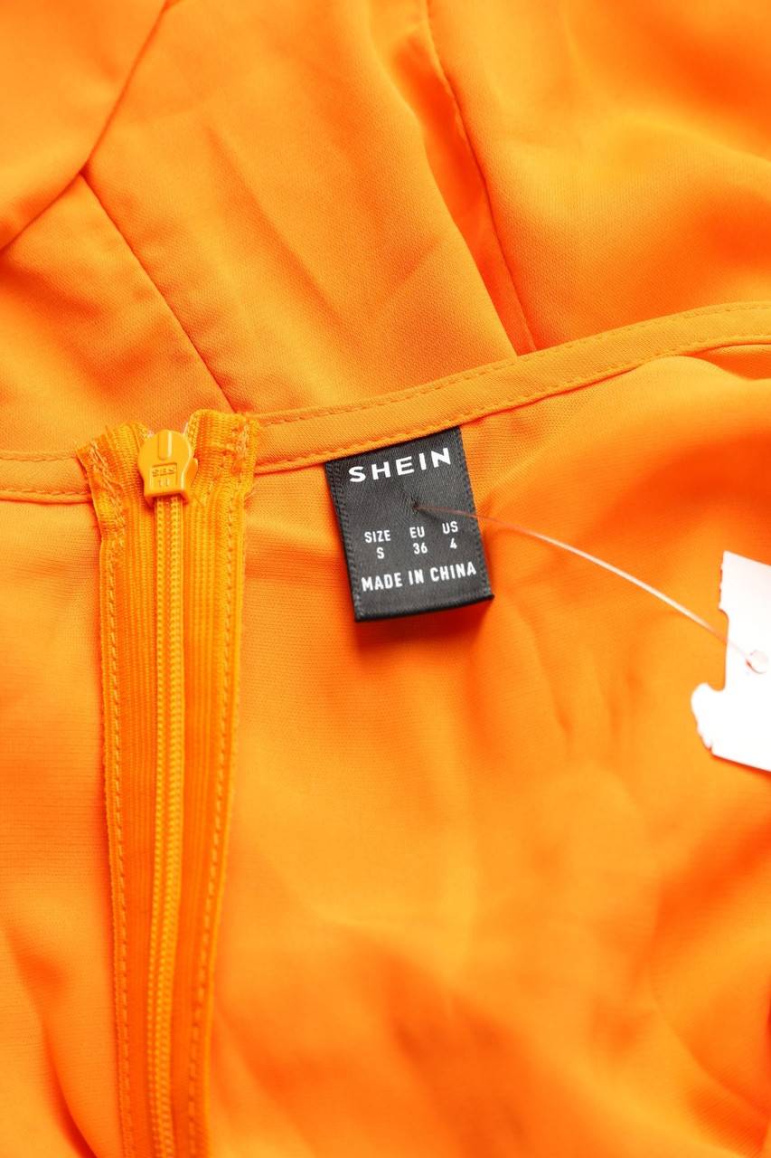 Carou SHEIN Midikleid mit tiefem Ausschnitt Exklusivangebot