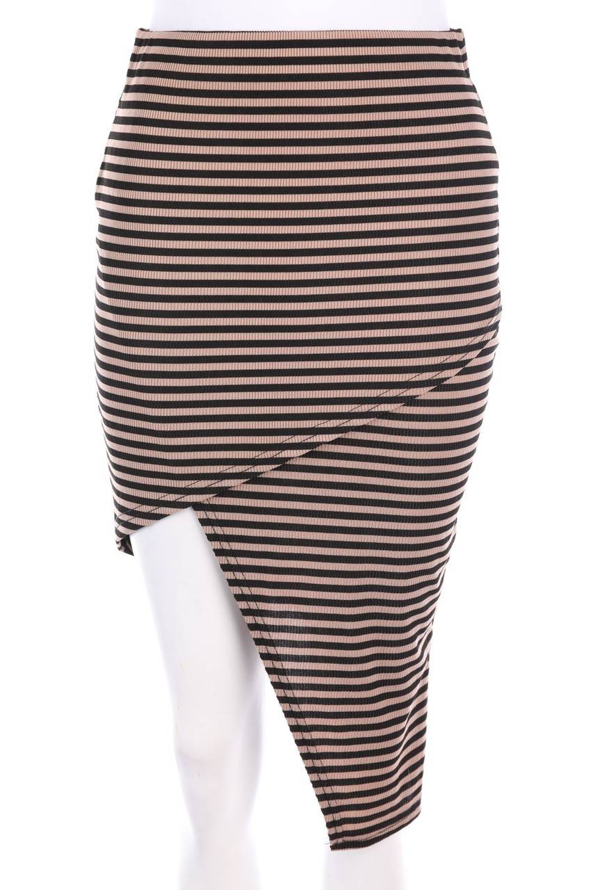 Carou Boohoo Minirock mit asymmetrischem Schnitt Letzte 2 Tage