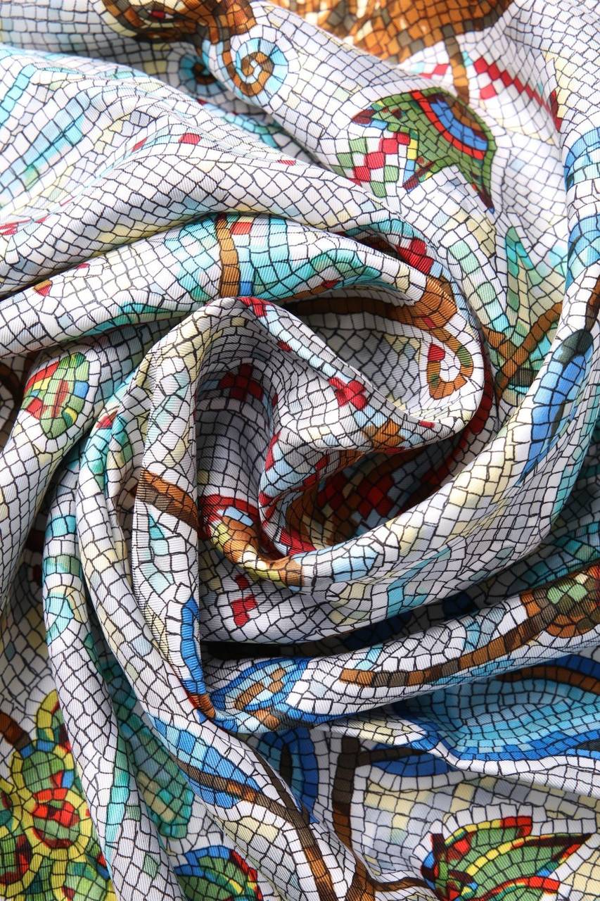 Carou HERMÈS PARIS Seidentuch Rabatte dieses Monats