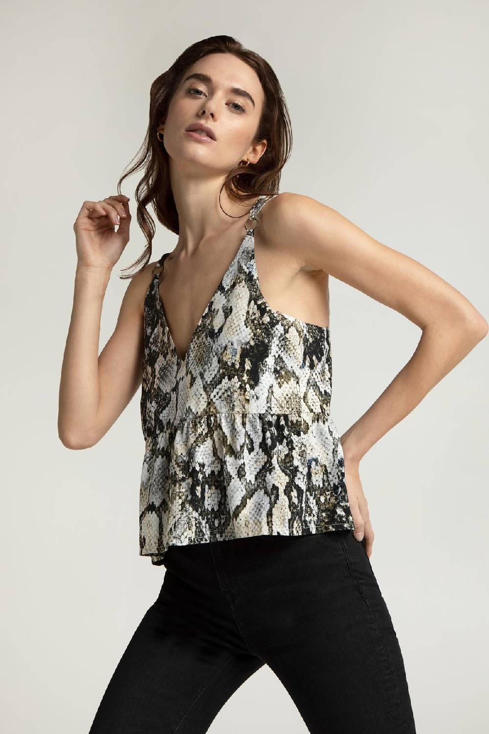 Lovjoi Top RONNIA Neueste Stile