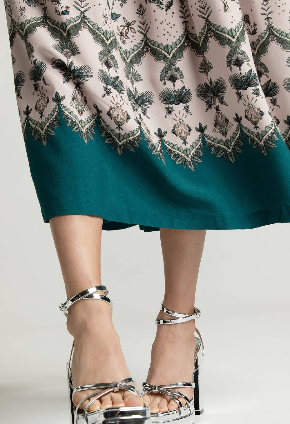 Lovjoi Dress SORAIDA Zeitbegrenzte Promotion