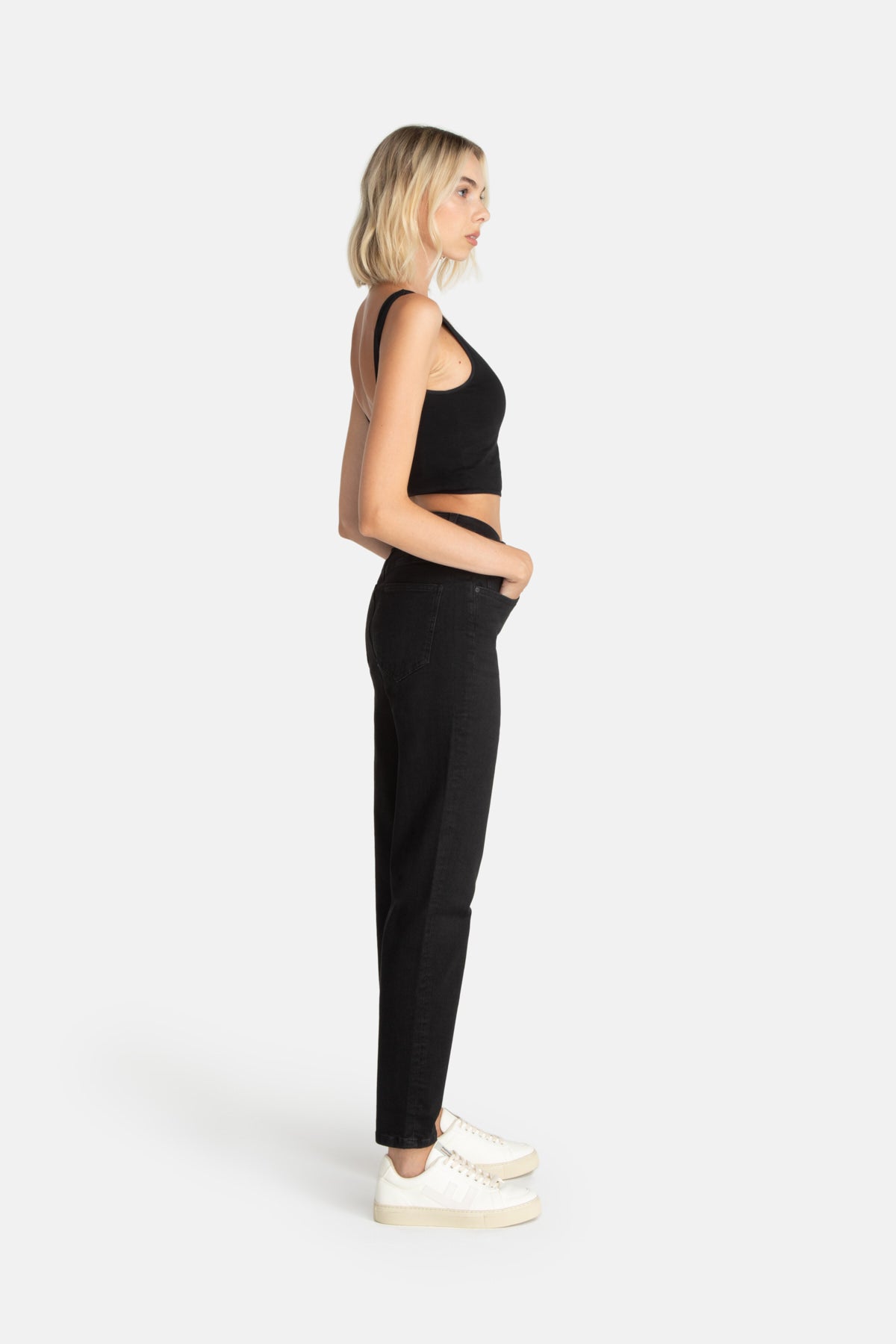 Lovjoi Mom Jeans CARPINE Used Black Online Shopping
