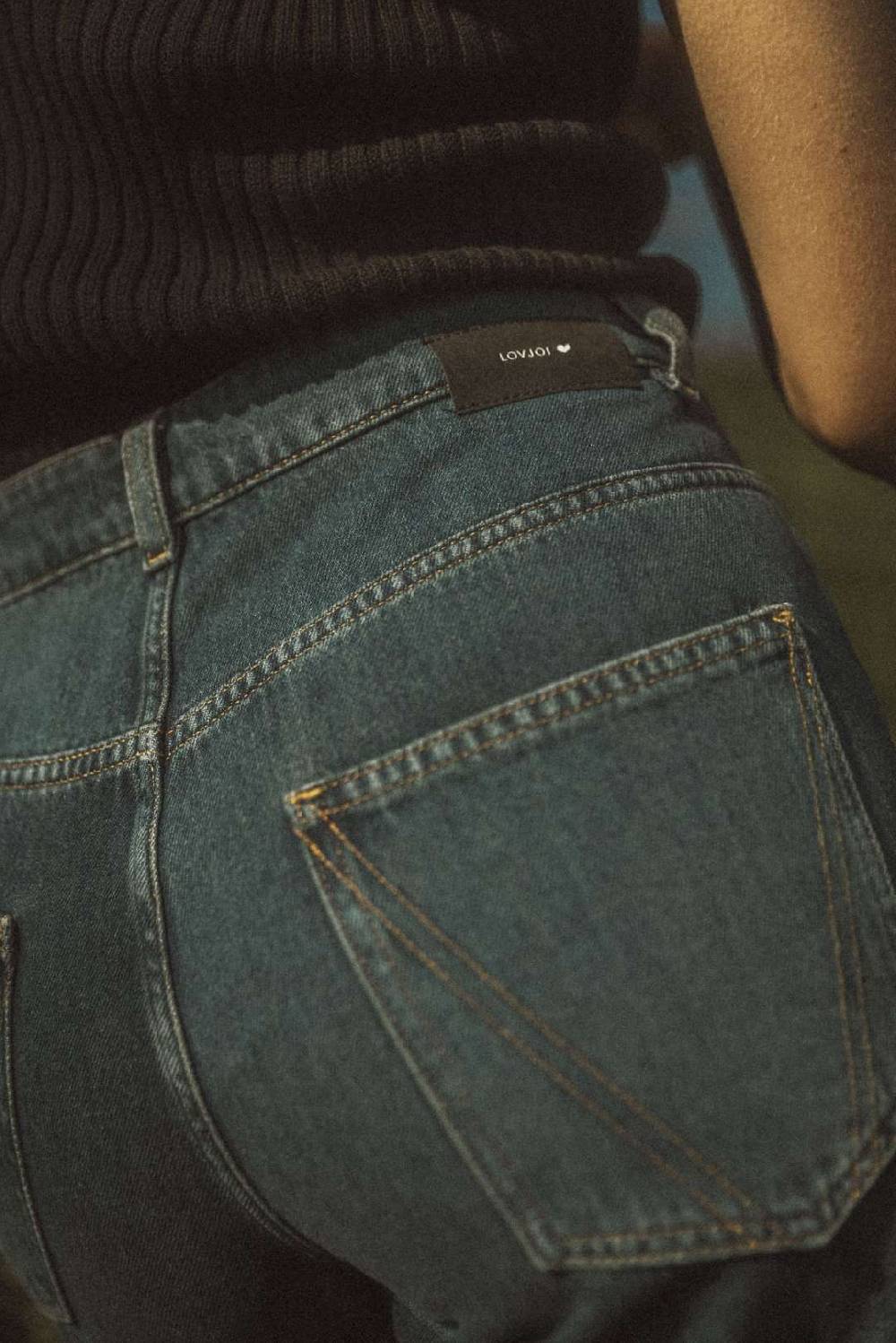 Lovjoi Straight Jeans MEDLAR Middark Cyber Monday