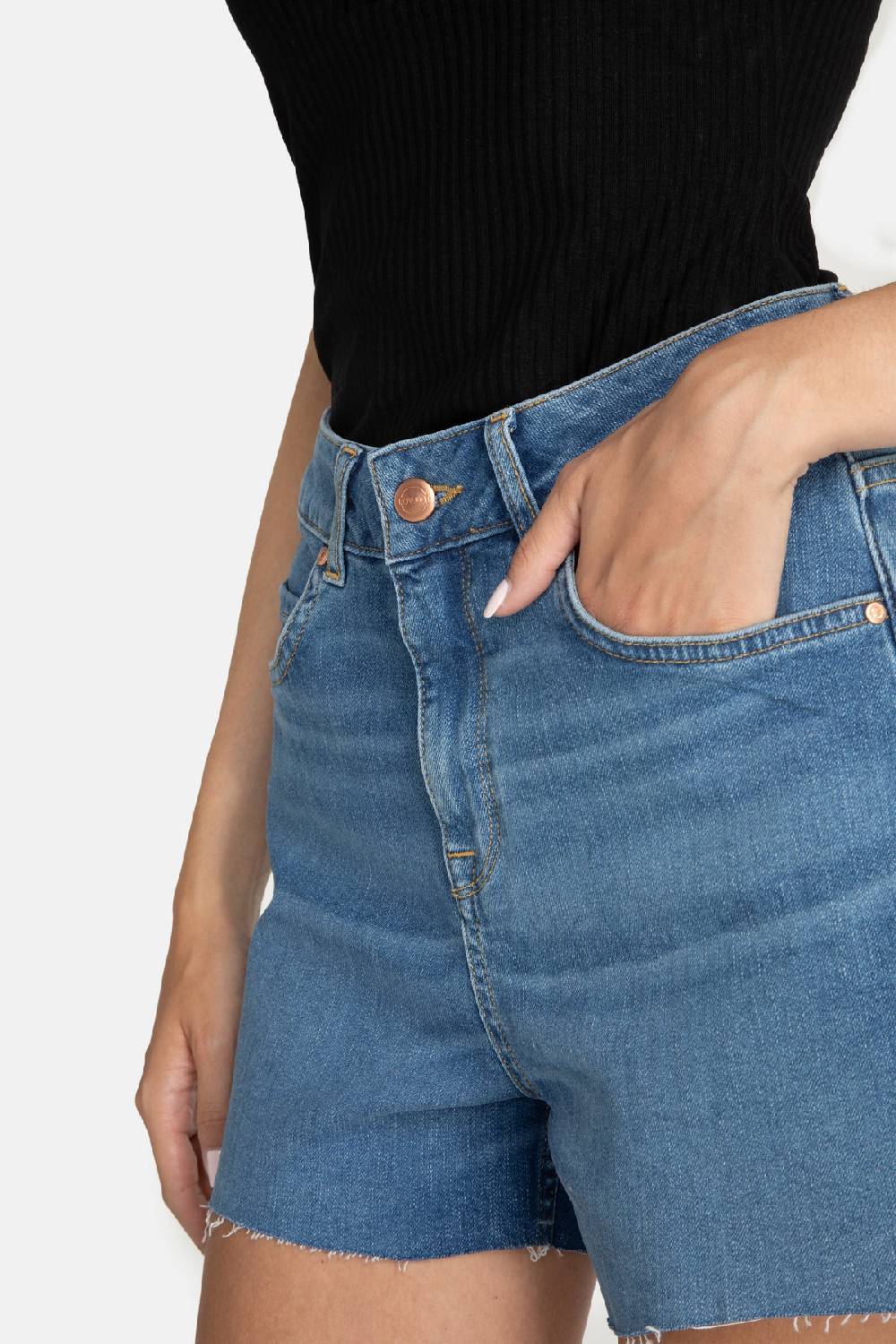 Lovjoi Jeansshorts FRITTILARY Valentinstagsangebot