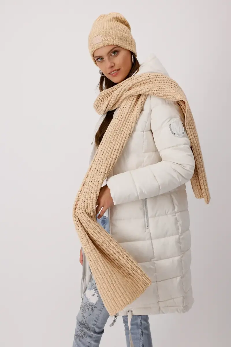 Monari Strickschal Nur noch ein Tag übrig