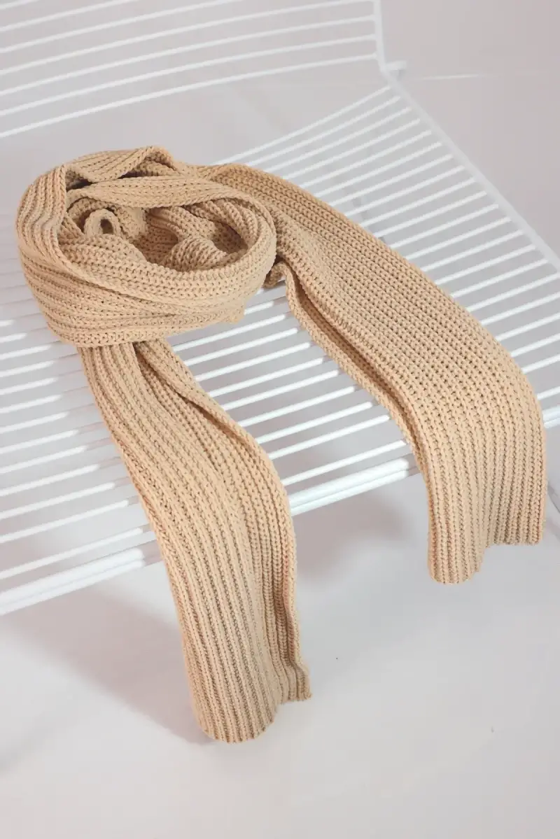 Monari Strickschal Nur noch ein Tag übrig