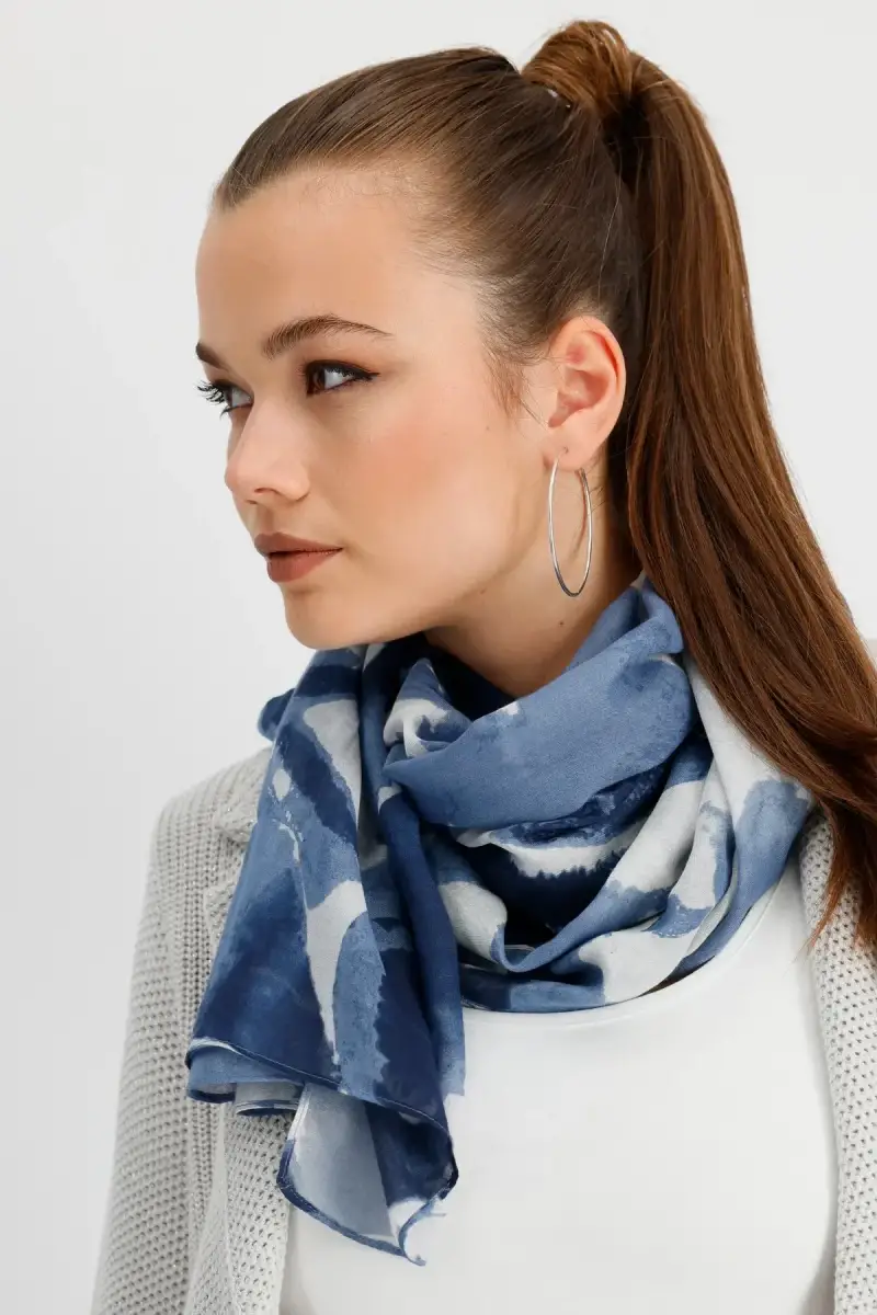 Monari Schal mit Blumenmuster Fabrikpreis