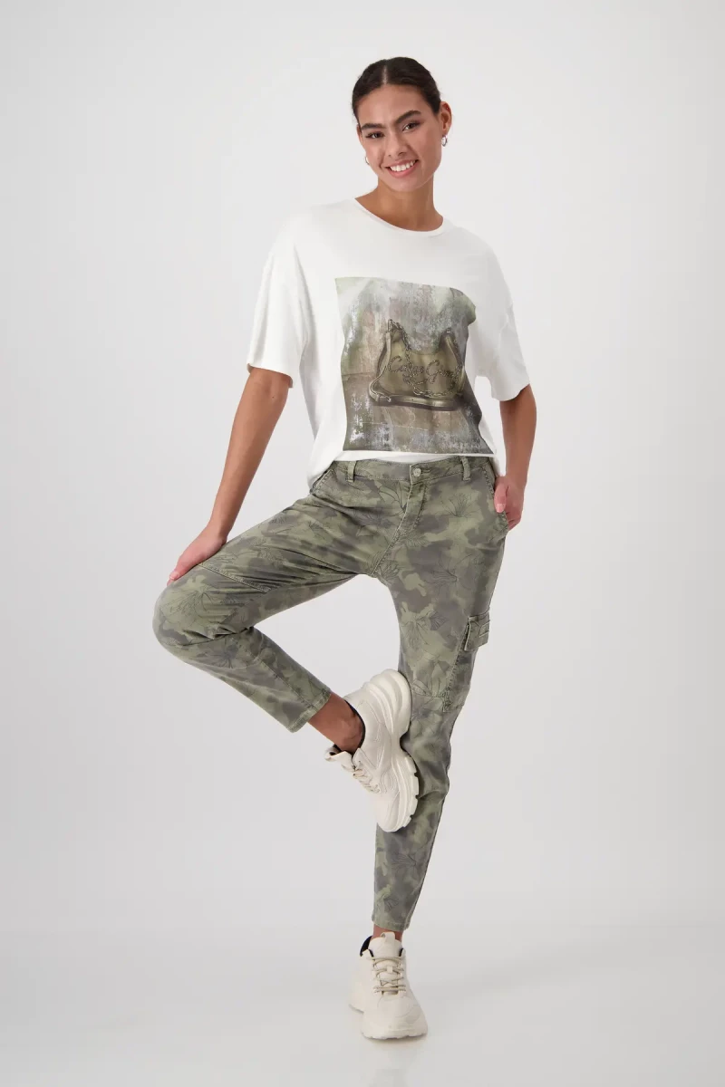 Monari Camouflage Hose mit Blumen Exklusivangebot