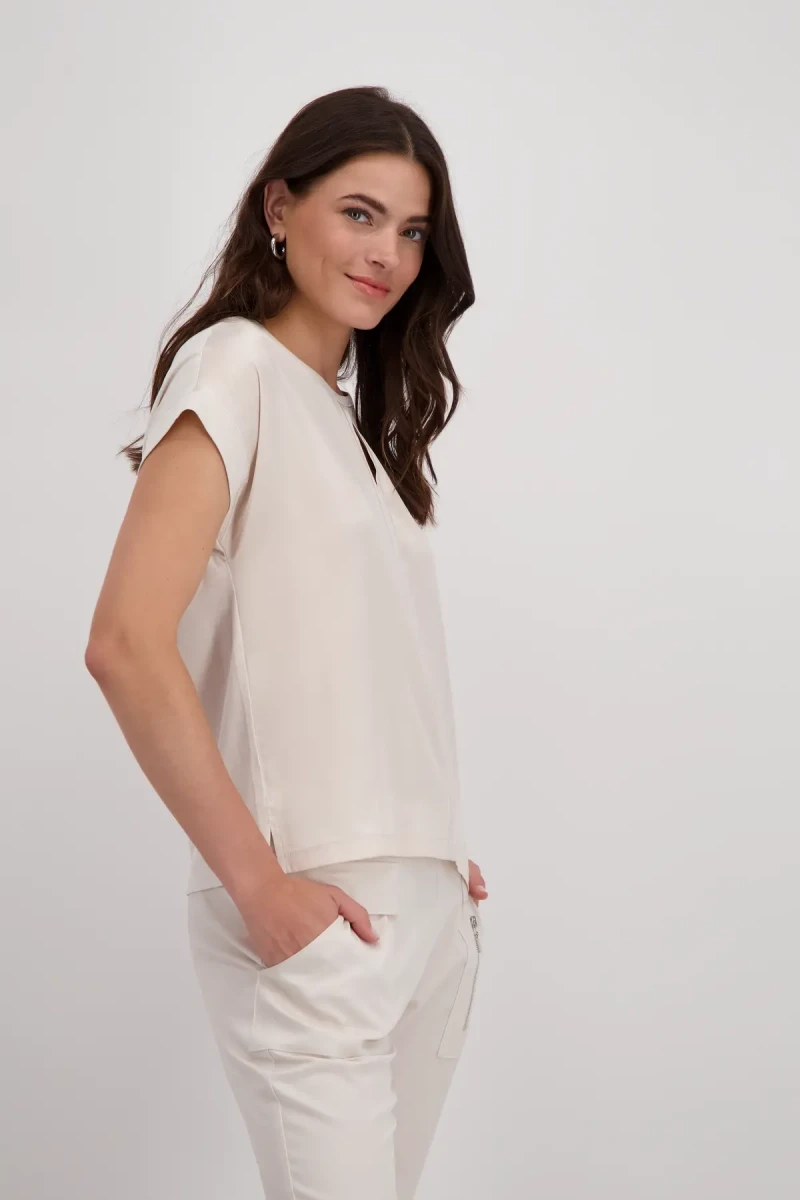 Monari Blusenshirt mit Cut-Out Räumungsverkauf