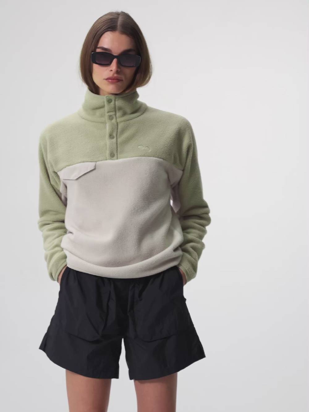 Pinqponq Fleece Pullover - Tune Olive (Unisex) Bis zu 55% Rabatt