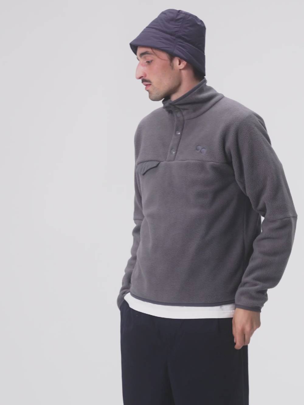 Pinqponq Fleece Pullover - Graphite Grey (Unisex) Exklusive Angebote