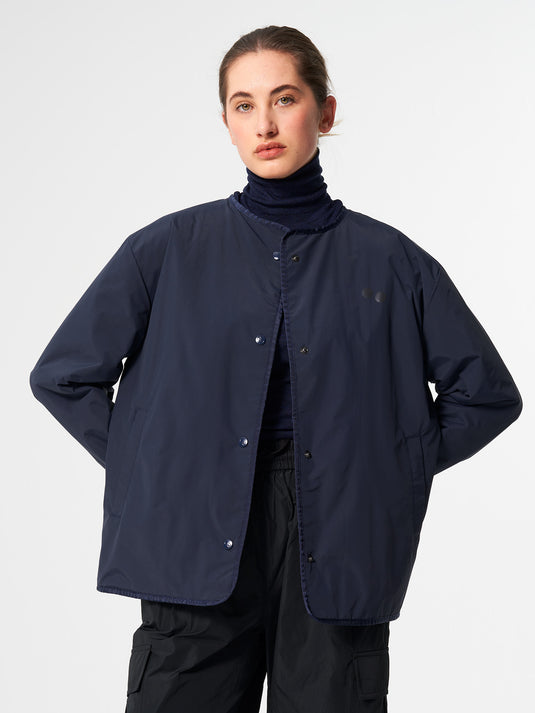 Pinqponq Reversible Jacket - Tune Navy (Unisex) 50% Rabatt mit kostenlosem Versand