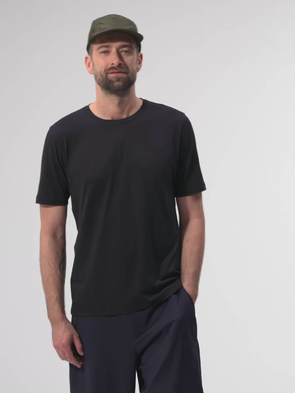 Pinqponq T-Shirt TENCEL™ - Wooden Black (Male) Begrenzt auf 3 Tage