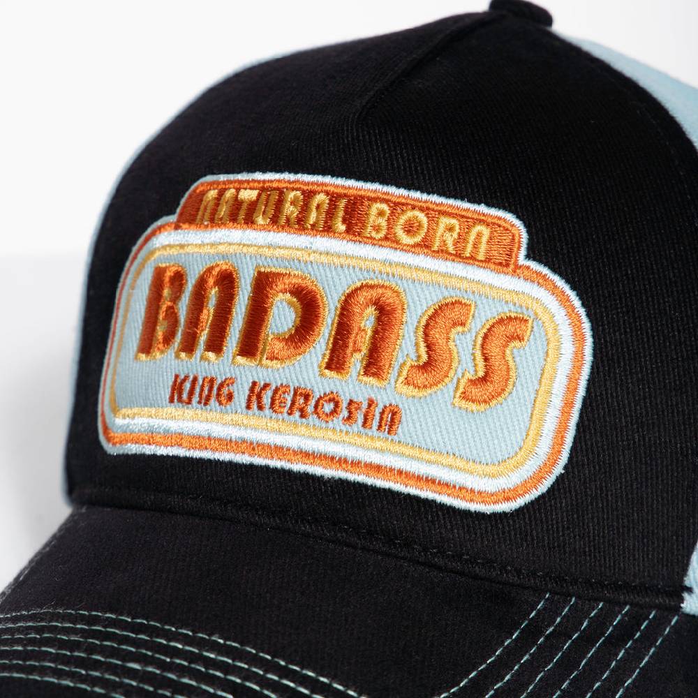 Queen Kerosin Baseball Cap «Natural Born Badass» Kauf eins, bekomm eins gratis