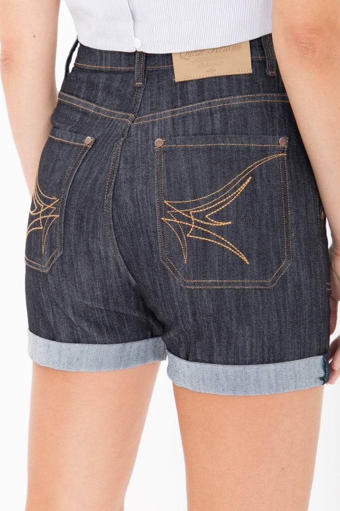 Queen Kerosin High Waist Jeans Shorts mit seitlichem Reißverschluss Letzter Tag