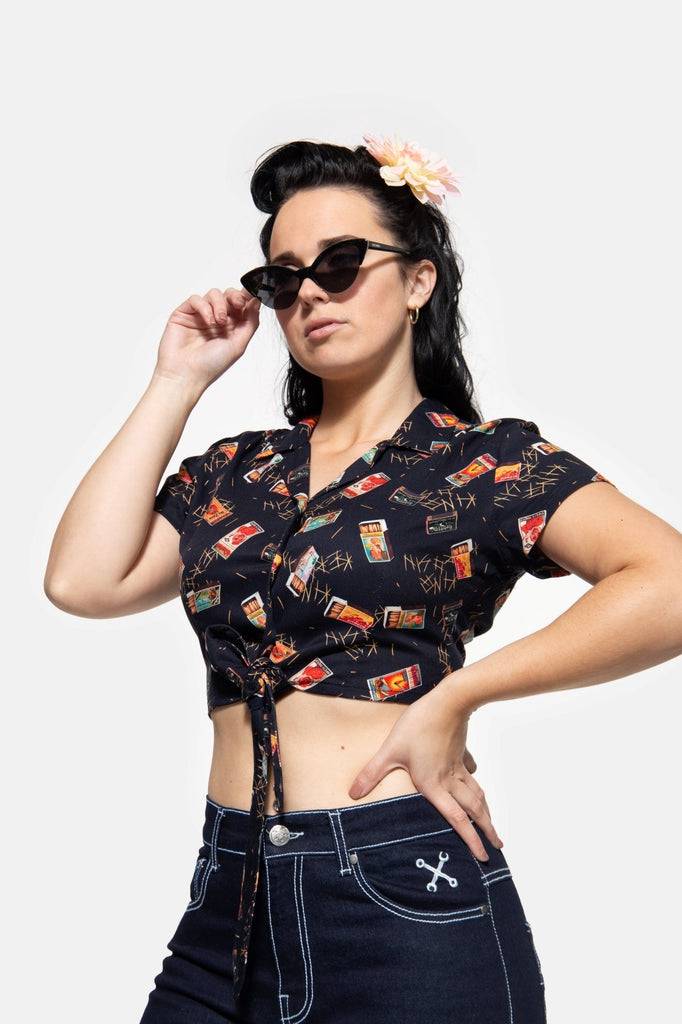 Queen Kerosin Knotenbluse Tägliche Deals